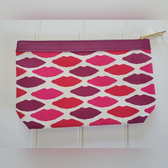 Estee Lauder Makeup Bag - NWOT - Picture 2 of 4